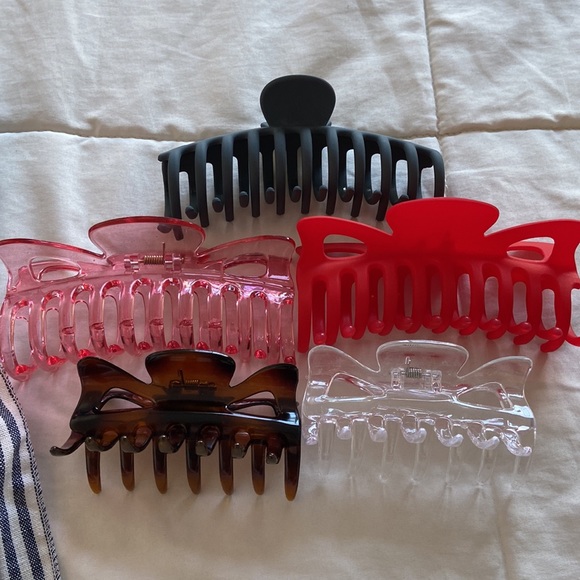 NEW Hair Accessories Bundle of 13 - Claw Clips & Scrunchies - Picture 4 of 8